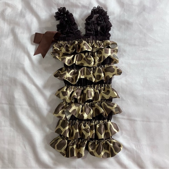 🩵2FOR$20 Boutique Brown&Gold Satin Giraffe Ruffle Romper - Picture 6 of 8